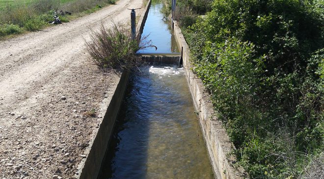 acequia canal de riego Portal Jardín