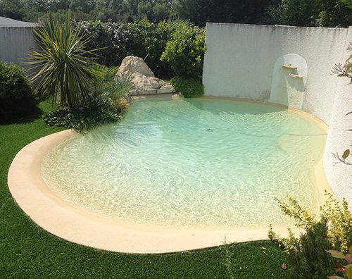 Una piscina ecológica en tu jardín