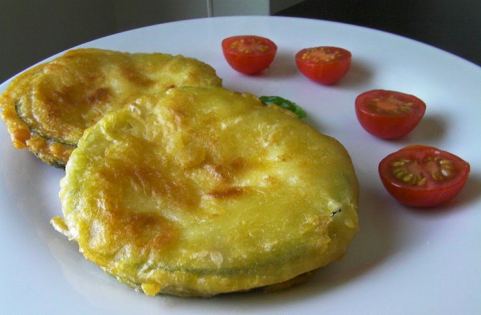 Calabacines rellenos y rebozados con témpura